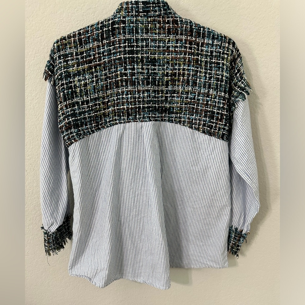 Zara Mixed Material Tweed and Stripes Button Up Shirt.
Size S - Picture 3 of 7